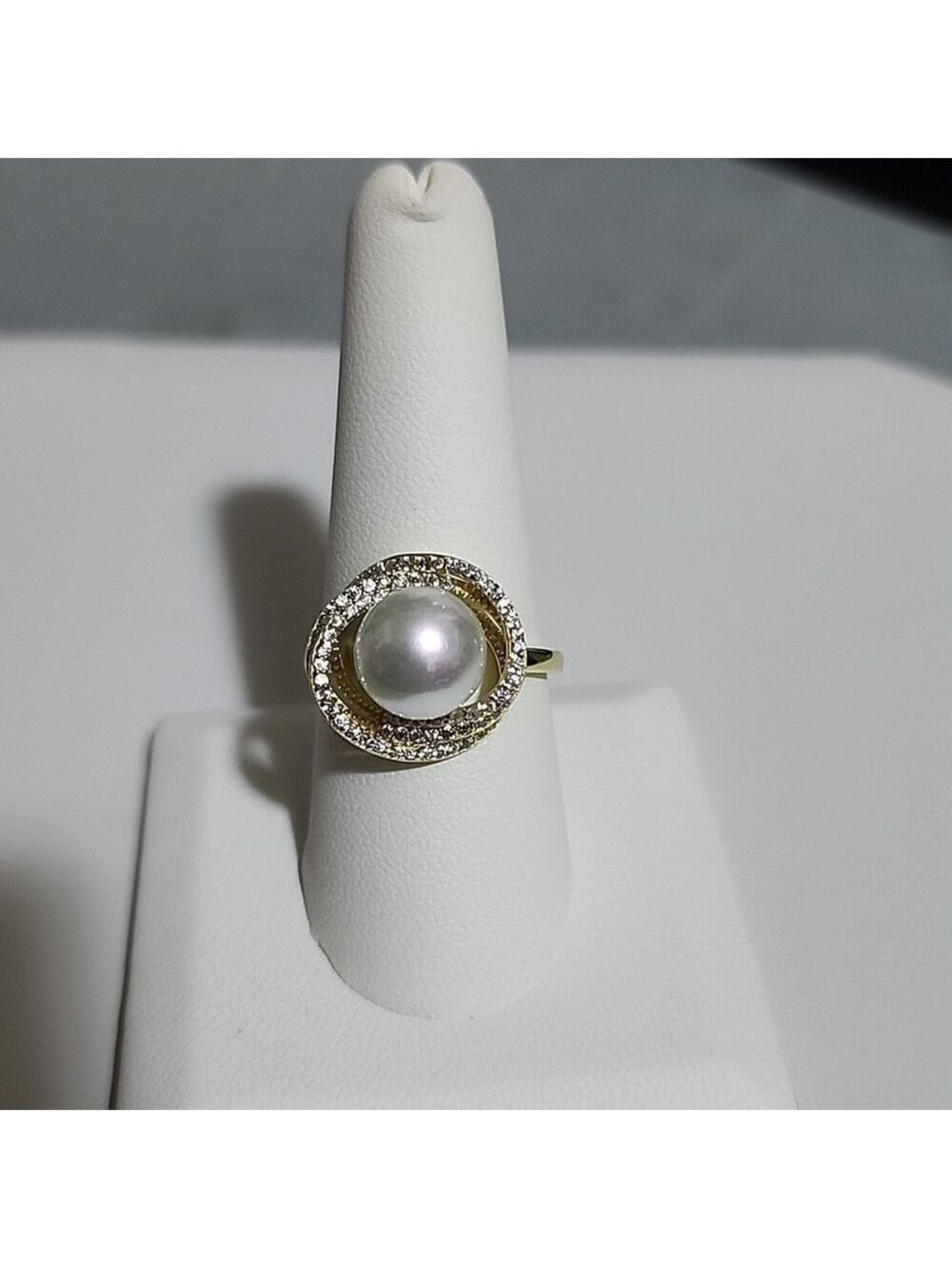 Brand New Sterling Silver 925 Round Pearl  Ring